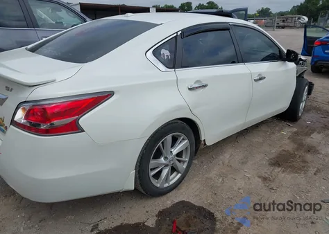 2014 Nissan Altima 2.5 Sv из США, поврежденный, VIN 1N4AL3AP2EC105224
